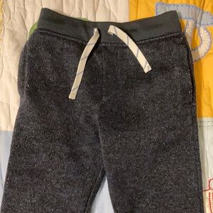 Crew cuts jogger. Navy. Size 4-5. 100% polyester